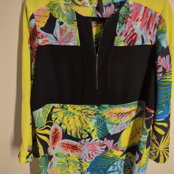 BCBGMAXAZRIA Dress in Fun Rainforest Print with Neon stripe - tropical - small - Picture 7 of 7